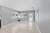 18142 SW 113th Ave in Miami, FL - Building Photo - Building Photo