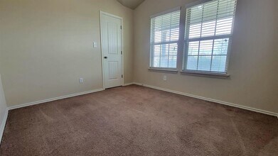 148 Westminster Dr in Kyle, TX - Building Photo - Building Photo