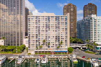 Ilikai Marina in Honolulu, HI - Building Photo - Building Photo