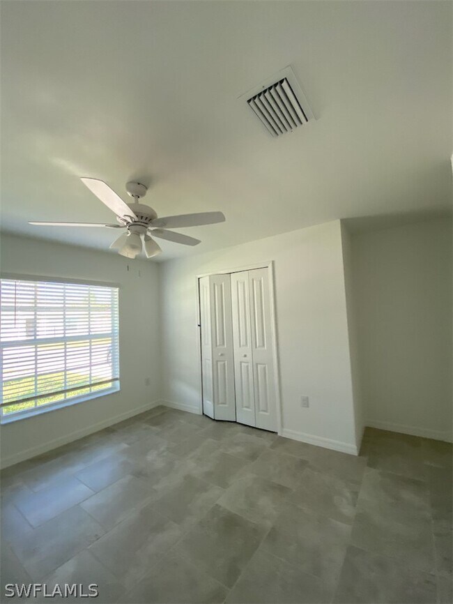 3868 Treasure Oak Wy in Ft. Myers, FL - Building Photo - Building Photo