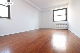 401 2nd Ave in New York, NY - Building Photo - Building Photo