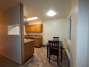 1110 W 6th Ave in Anchorage, AK - Building Photo - Building Photo