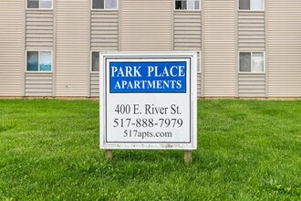 Park Place in Grand Ledge, MI - Building Photo - Building Photo
