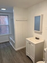 28 Oak St in New Britain, CT - Building Photo - Building Photo