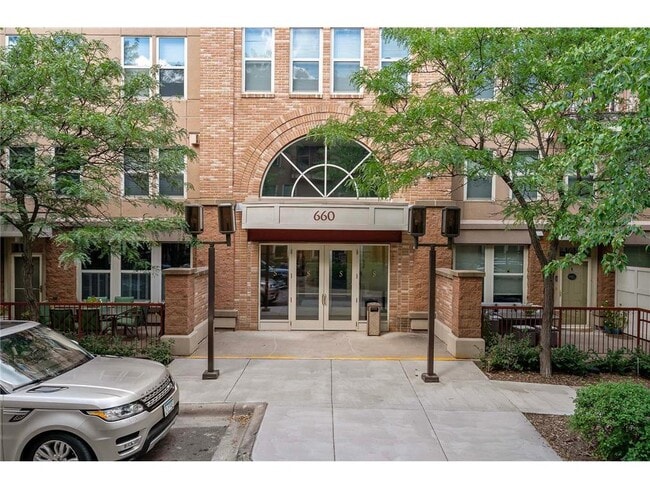 property at 660 N 2nd St