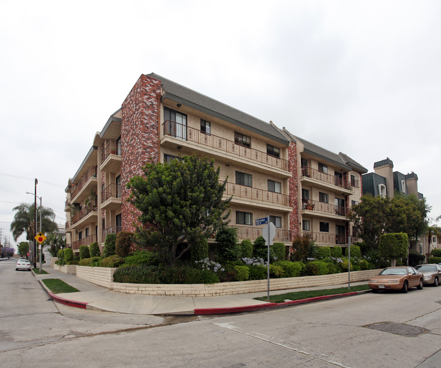 1800 Colby Ave in Los Angeles, CA - Building Photo