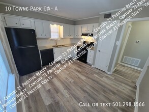 10 Towne Park Ct in Little Rock, AR - Foto de edificio - Building Photo