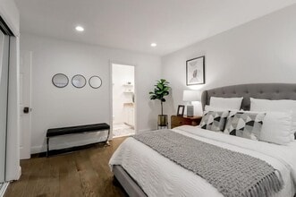 307 Tradewinds Dr in San Jose, CA - Foto de edificio - Building Photo