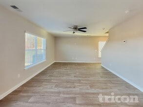 5235 Ironwood Dr in Winston-Salem, NC - Foto de edificio - Building Photo