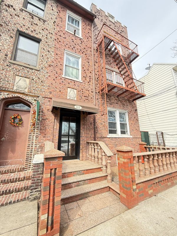 112 Gatling Pl in Brooklyn, NY - Foto de edificio - Building Photo