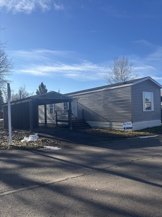1045 Conrad Dr in Kalispell, MT - Building Photo - Building Photo
