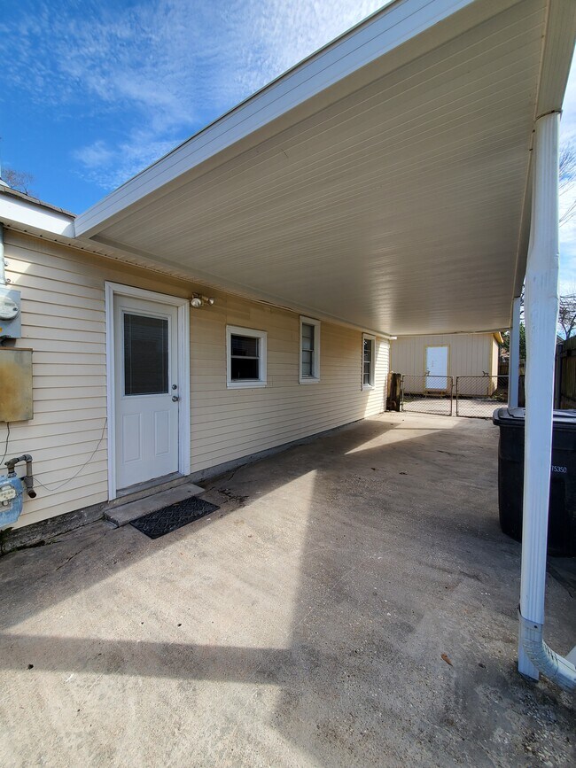 289 E Shannon Ln Harahan, LA Rentals