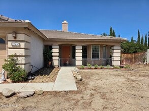 5175 Capri Ct in Palmdale, CA - Building Photo - Building Photo