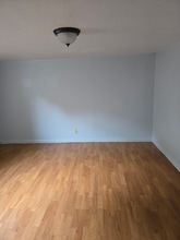 620 SW 4th Ave in Albany, OR - Foto de edificio - Building Photo