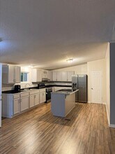 411 Brogden St in Dudley, NC - Foto de edificio - Building Photo