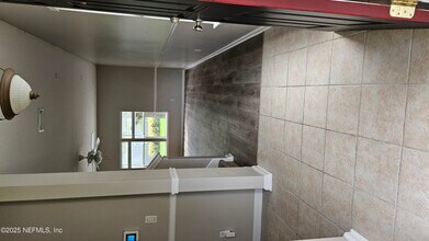 2203 TIMBERLAND Ct in Fleming Island, FL - Foto de edificio - Building Photo