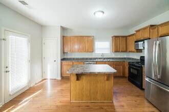 115 Kingland St in Woodstock, GA - Building Photo - Building Photo