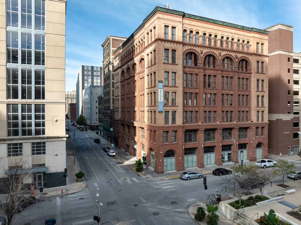 The Shelby in St. Louis, MO - Building Photo