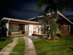 2530 Vernon Dr NE in Palm Bay, FL - Building Photo - Building Photo