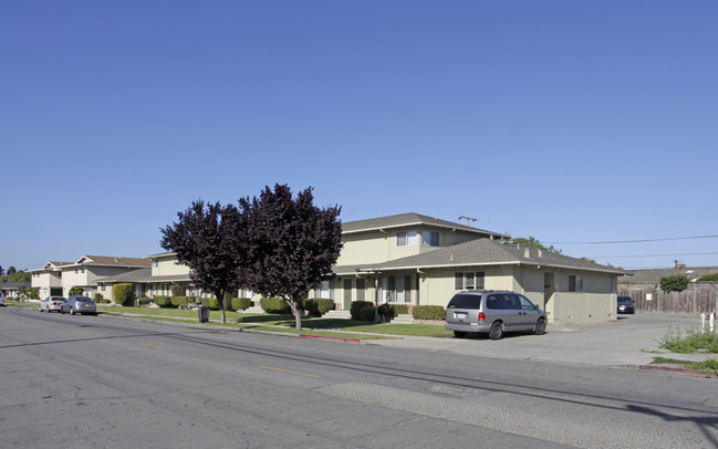 918-936 Iverson St in Salinas, CA - Foto de edificio - Building Photo