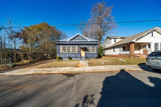 611 Bell St in Bessemer, AL - Building Photo - Building Photo