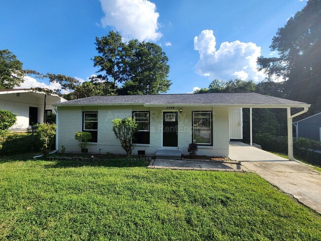 property at 2648 Santa Monica Dr NW