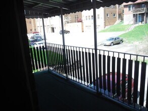 469 Freeport Rd in Pittsburgh, PA - Building Photo - Building Photo