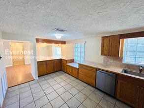 2127 Erin Dr in Holiday, FL - Building Photo - Building Photo