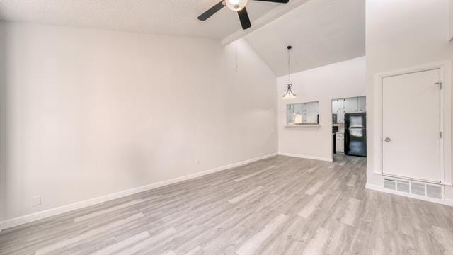 1014 Lynn St in Weatherford, TX - Building Photo - Building Photo