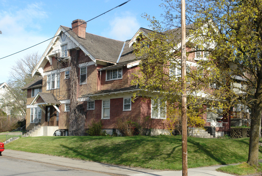 428 S Hemlock St in Spokane, WA - Building Photo