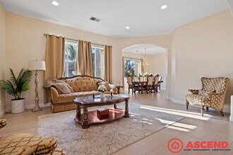 9515 Lake Superior Dr in Bakersfield, CA - Building Photo - Building Photo