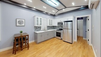 256 Melrose St in Brooklyn, NY - Building Photo