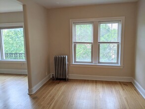 828 Reba Pl, Unit 30-1N in Evanston, IL - Foto de edificio - Building Photo