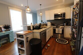 38-42 Hyde Park Ave. Unit 4, Unit 4 in Boston, MA - Building Photo - Building Photo