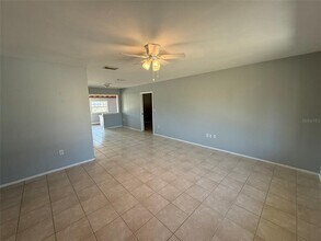3236 Montclair Cir in North Port, FL - Building Photo - Building Photo