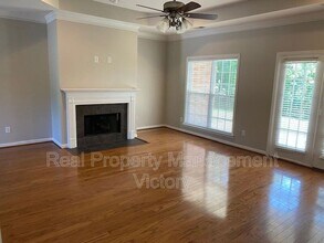 981 Narrows Point Dr in Birmingham, AL - Building Photo - Building Photo