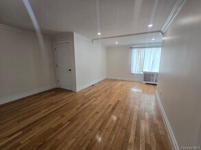 267 Denton Ave in Lynbrook, NY - Building Photo - Building Photo