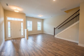 537 Steinbeck Pl in Carmel, IN - Building Photo - Building Photo