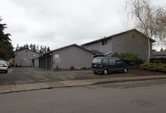 Tierra Lynn Terrace in Woodburn, OR - Foto de edificio - Building Photo