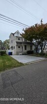 30 Gladney Ave in Toms River, NJ - Building Photo
