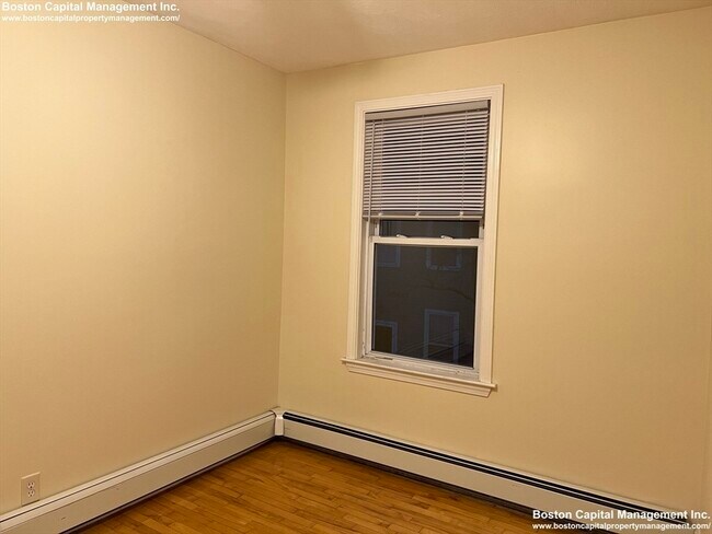 82 Hampshire St, Unit #3 in Cambridge, MA - Foto de edificio - Building Photo