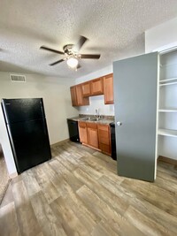 Legacy Apartments in Des Moines, IA - Building Photo - Building Photo