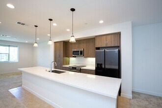 461 Shelby Ln in Covina, CA - Building Photo - Building Photo