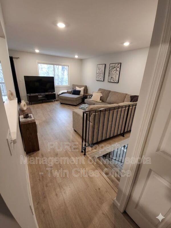 4494 Woodgate Point in Eagan, MN - Building Photo - Building Photo