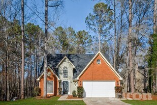 2651 Laurel Woods Ln SE in Conyers, GA - Building Photo