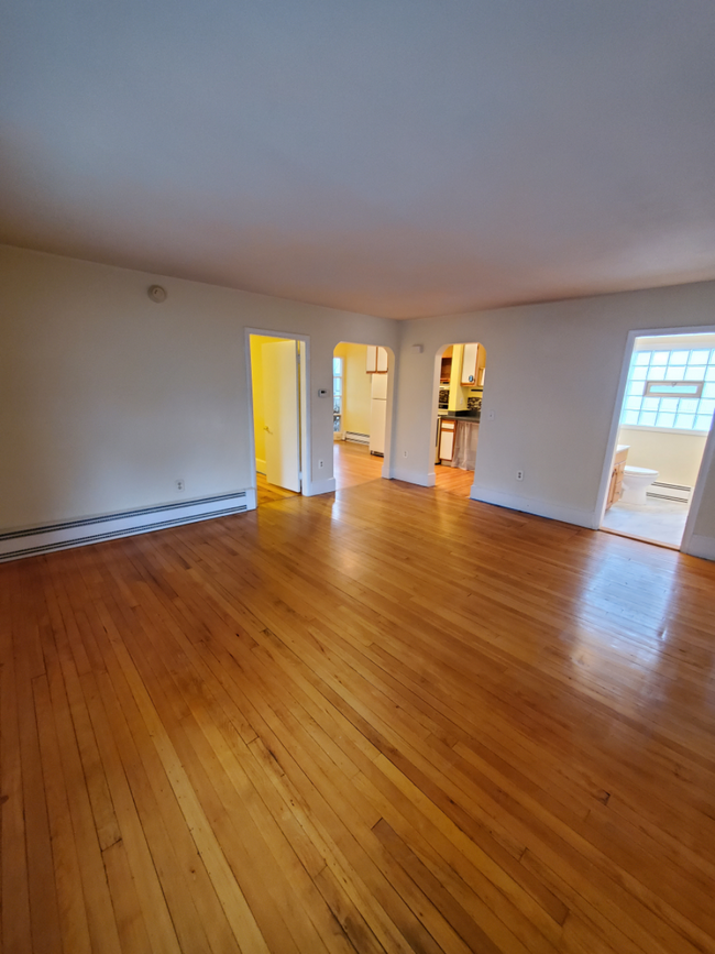198 Alsace St in Manchester, NH - Building Photo - Building Photo
