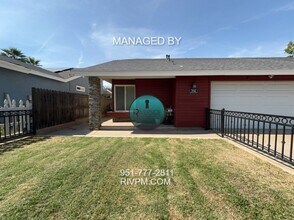 332 Red Cedar Pl in Perris, CA - Building Photo - Building Photo