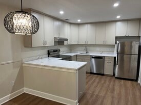 10702 Kings Riding Way, Unit T in North Bethesda, MD - Building Photo