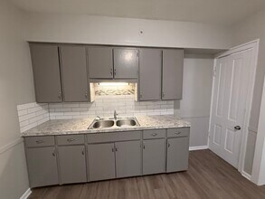 217 Ghilda Pl NE, Unit 217 Ghilda in Grand Rapids, MI - Foto de edificio - Building Photo