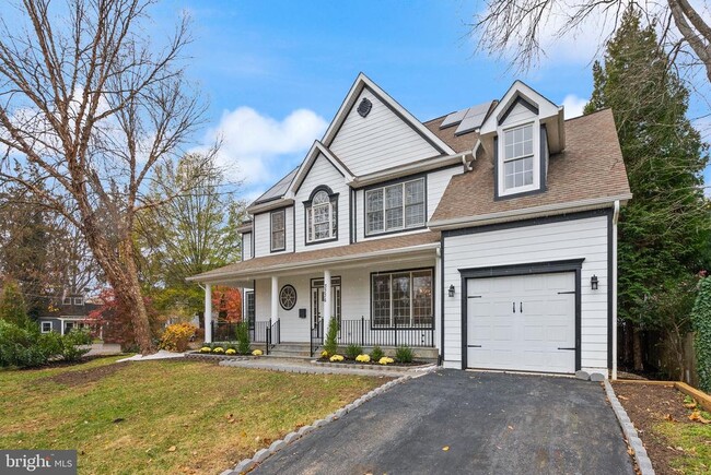 3336 Jones Bridge Ct in Chevy Chase, MD - Building Photo - Building Photo